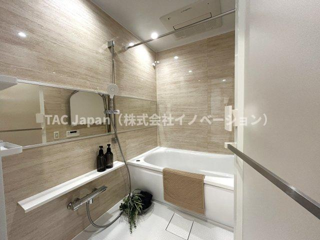 東京ビューマークス　４LDKの浴室|掃除のしやすさ・収納の便利さなど、おふろを使う人、お手入れする人、みんなにとっての「しあわせ性能」を追求したバスルームを採用いたしました。
