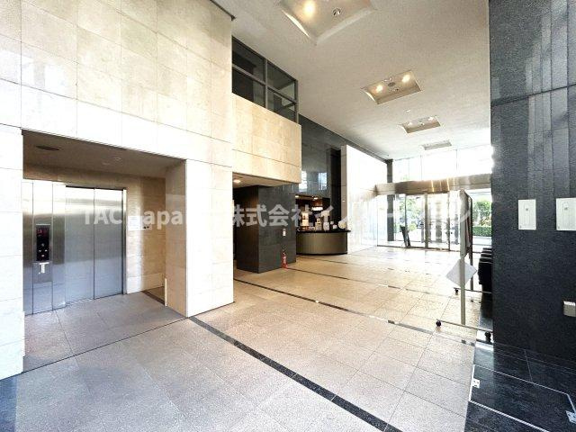 東京ビューマークス　４LDKのエントランス
