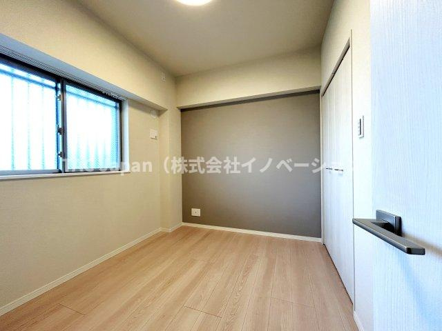 イニシア墨田押上の洋室