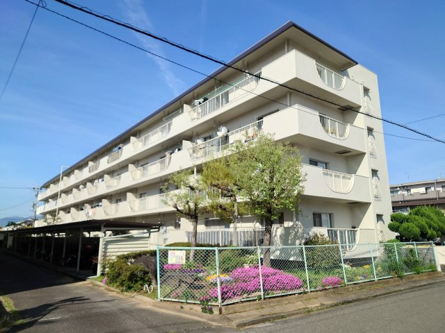 サンハイム登呂B棟　静岡市駿河区下島　１階の外観|閑静な住宅街に建つマンションです！