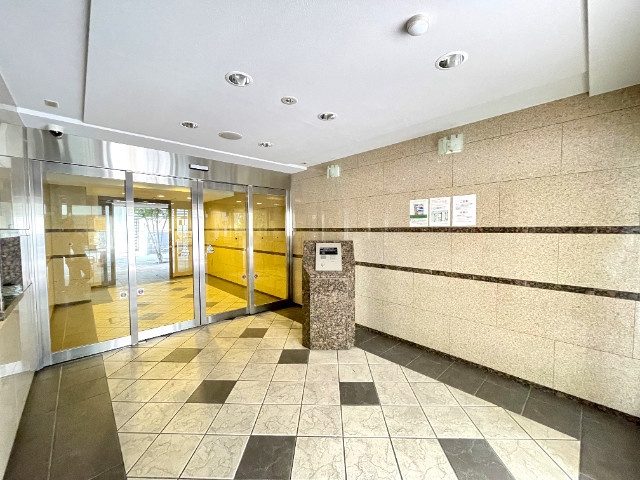 アスヴェルみなと元町OceanFrontのエントランス