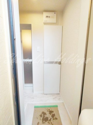 横浜市戸塚区矢部町のアパートの玄関