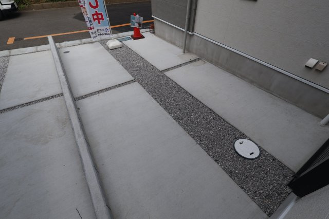《仲介手数料無料》北区奈良町79-141新築一戸建てメルディアの駐車場