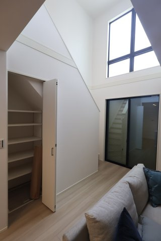 《仲介手数料無料》北区奈良町79-141新築一戸建てメルディアの居間・リビング