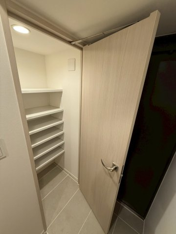 【収納】 | ザ・パークハビオ谷町六丁目クロス