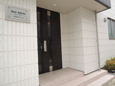 【エントランス】