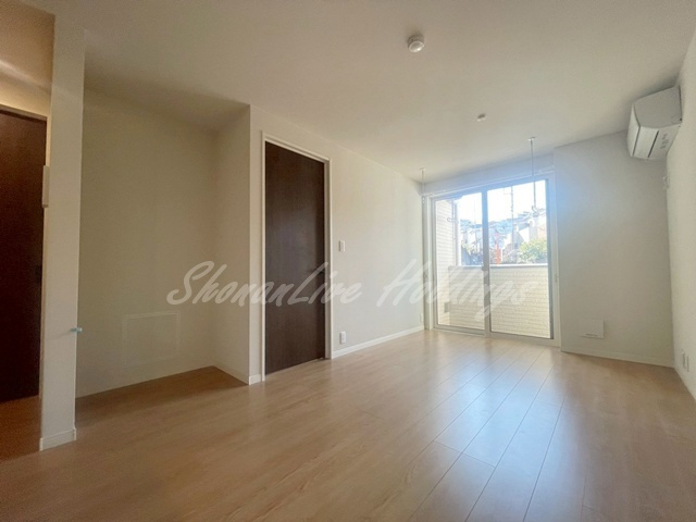 フォレストハイムの居間・リビング|11帖のLDK♪※同物件別部屋