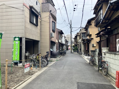 【前面道路含む現地写真】 | 坊門町 売土地 | 東向き道路　幅員約4.3ｍ