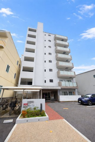 城山パークマンションの外観