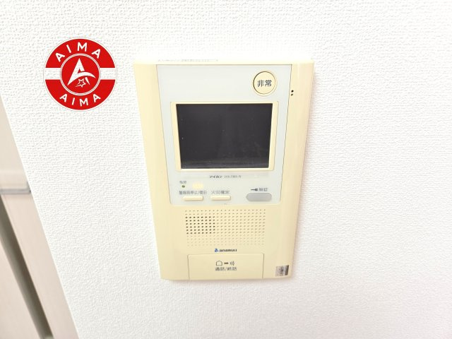 アルファライフ博多805のセキュリティ|玄関先で訪問者を確認できるため、防犯面でも安心です。
