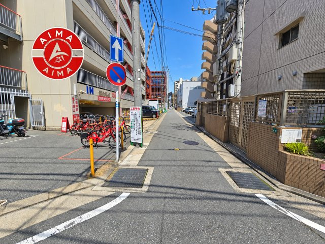 アルファライフ博多の現況写真|前面道路を含む現地写真です。