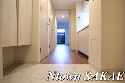【玄関】 | S-RESIDENCE志賀本通North | ゆったりとした玄関です
