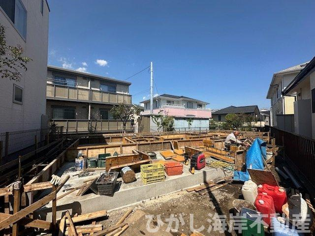 藤沢市辻堂神台２丁目　新築戸建の外観|4月16日撮影　建築中　現地外観