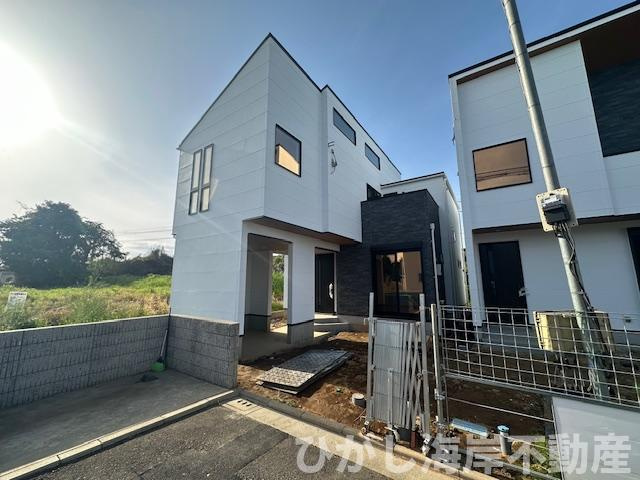 茅ヶ崎市中島　新築戸建　全４棟の外観|4月26日撮影　建築中　現地外観