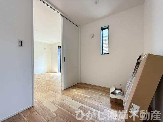 茅ヶ崎市菱沼1丁目　新築戸建の設備|8月22日撮影　3帖　収納スペース