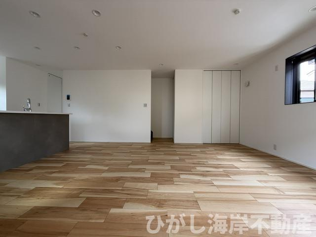 茅ヶ崎市菱沼1丁目　新築戸建の居間・リビング|19.1帖　LDK