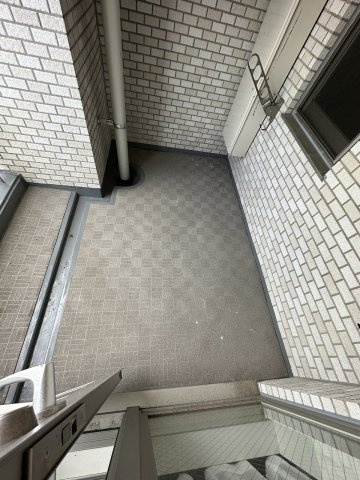 【バルコニー】プレジール三ノ宮