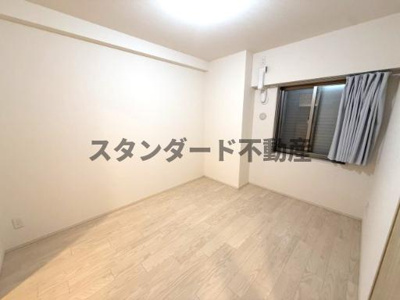 【洋室】 | 大阪ベイレジデンス | ※写真は同マンションの別タイプのものです。ご参考にどうぞ。