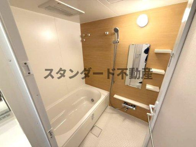 【浴室】 | 大阪ベイレジデンス | ※写真は同マンションの別タイプのものです。ご参考にどうぞ。