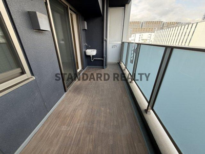 【バルコニー】 | 大阪ベイレジデンス | ※写真は同マンションの別タイプのものです。ご参考にどうぞ。