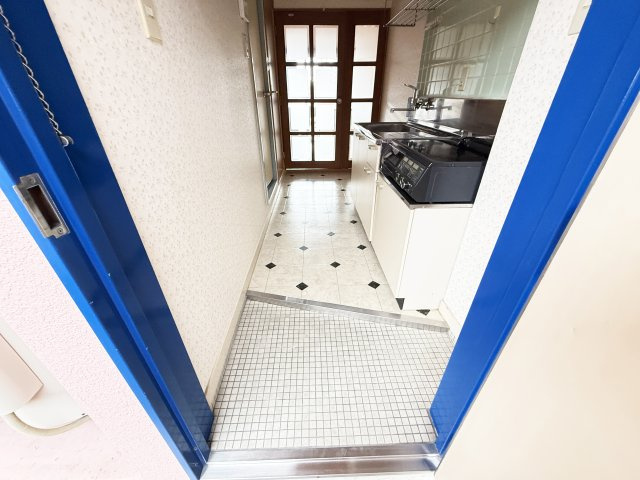 エリジアハイツの玄関
