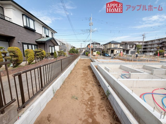 [新築住宅] 坂戸市仲町 全6棟の前面道路含む現地写真
