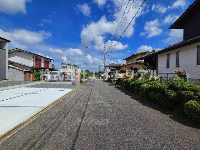 可児市大森台　新築戸建　全1棟の前面道路含む現地写真