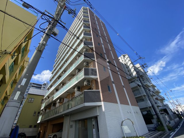 エムプラザ小阪駅前の外観
