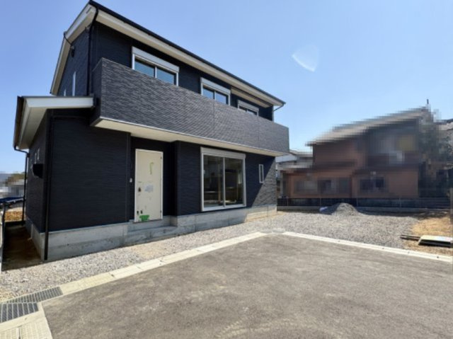高知市福井町C号地　新築一戸建ての外観|重厚感あるブラック外観のスタイリッシュ邸宅