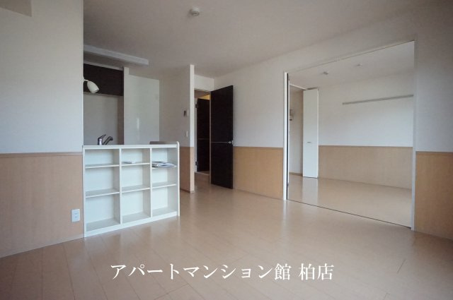 フローラルＡの居間・リビング|※別号室参考写真です ※現況優先