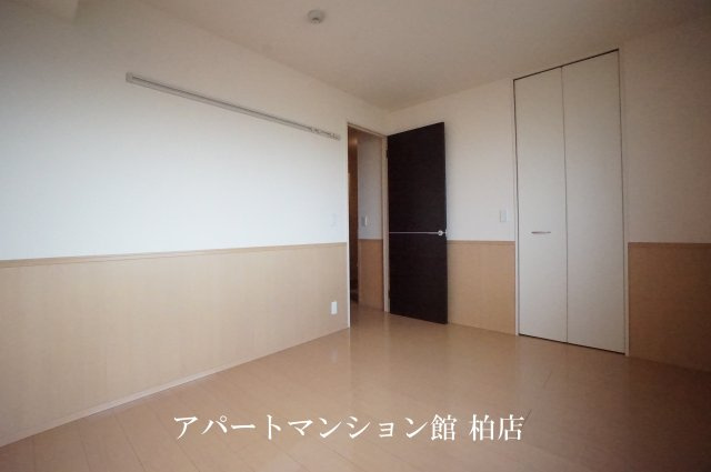 フローラルＡの洋室|※別号室参考写真です ※現況優先