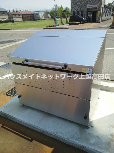 セイバリー・ＨｉＫａＲｉのその他共用部分|敷地内ゴミステーション（民間回収）