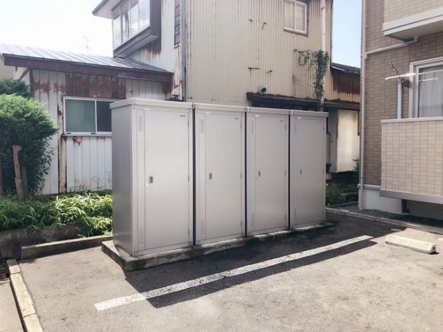 メゾン・ド・東通201のその他共用部分