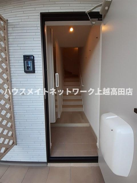 ノーブル　弐番館の玄関|玄関
