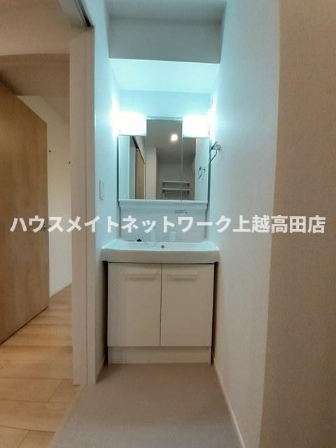 ノーブル　弐番館の独立洗面台|洗髪洗面化粧台
