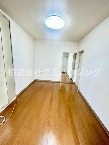 プレステージ新千里西町2号棟の寝室