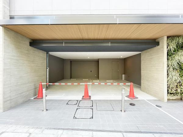 Ｂｒｉｌｌｉａ　ｉｓｔ　浅草の駐車場