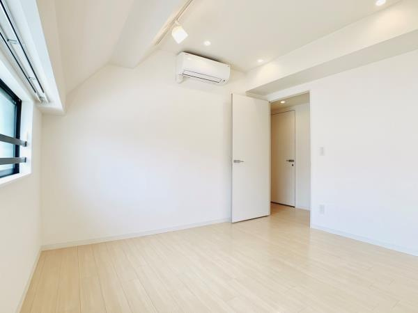 Ｂｒｉｌｌｉａ　ｉｓｔ　北沢の居間・リビング