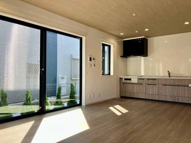 本塩戸建の居間・リビング