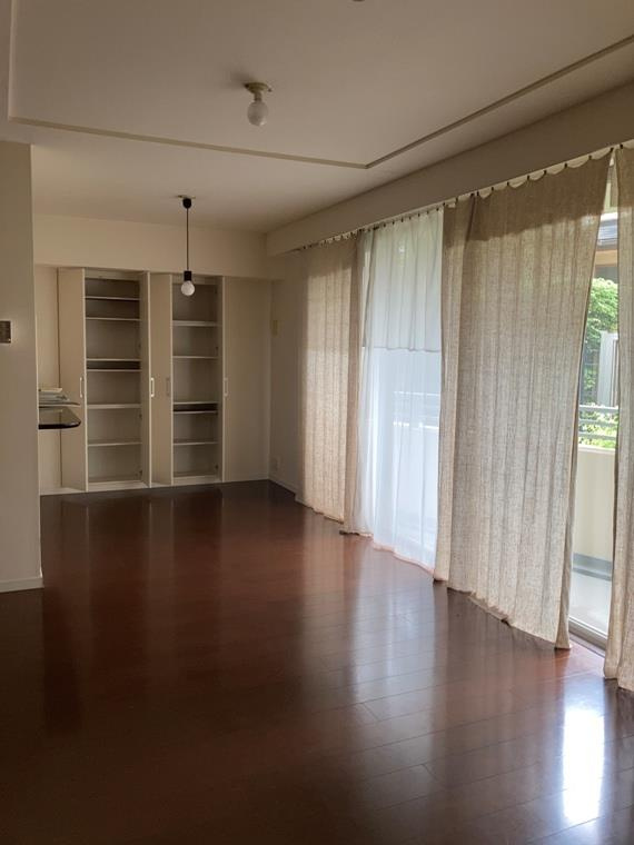 ハイコート浜田山壱丁目の居間・リビング