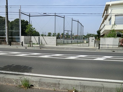 所沢市立牛沼小学校まで950ｍ