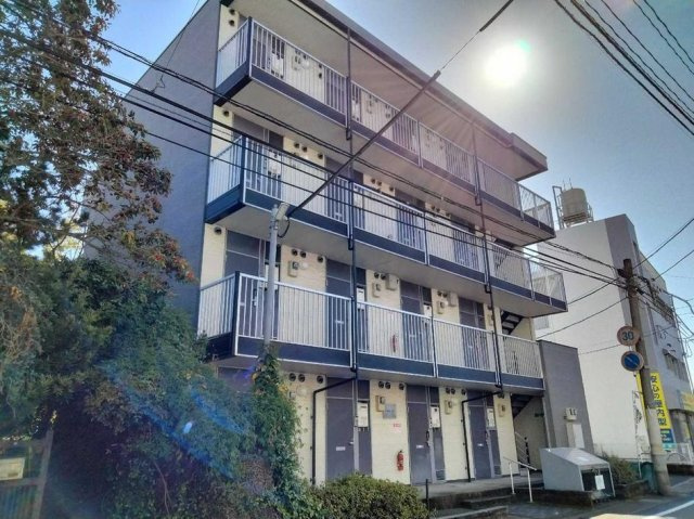 レオパレス郡元Ⅱの外観