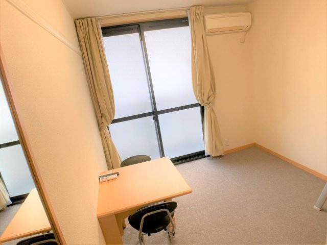 レオパレスグリーンエイジ鷹師の寝室|設備・使用は号室により異なる為、現況を優先致します。