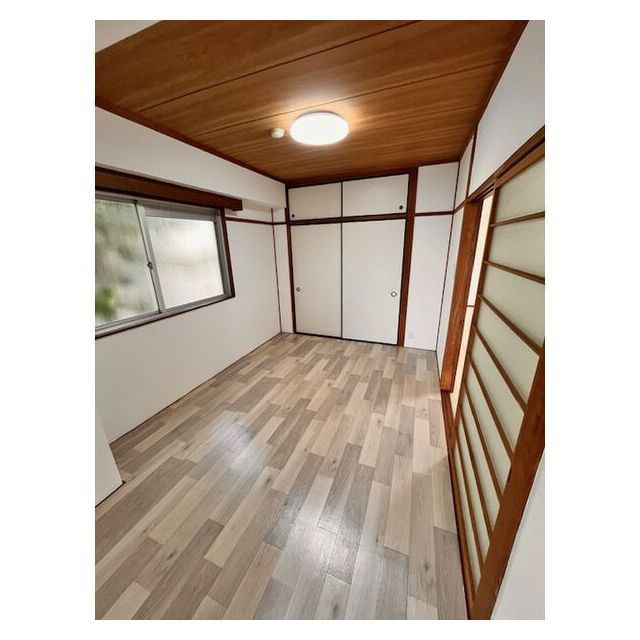岐阜市鷺山向井町のアパートの居間・リビング