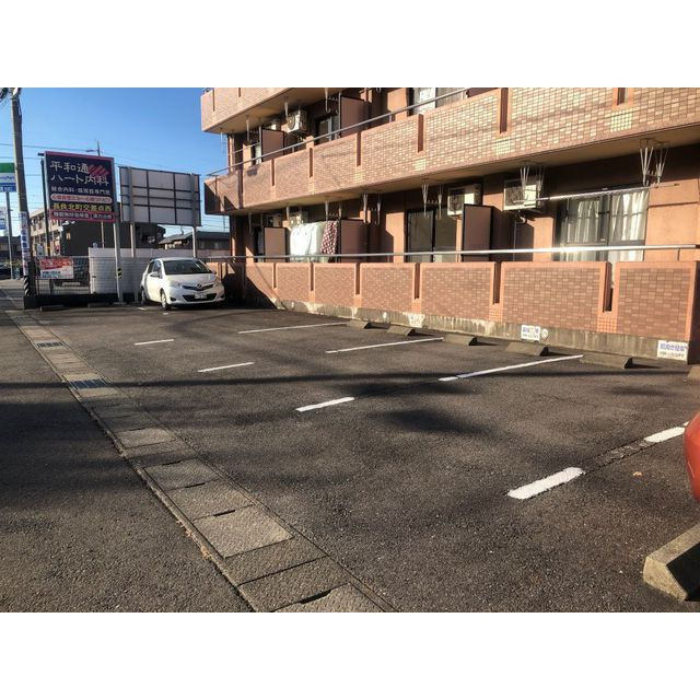 Asukaの駐車場