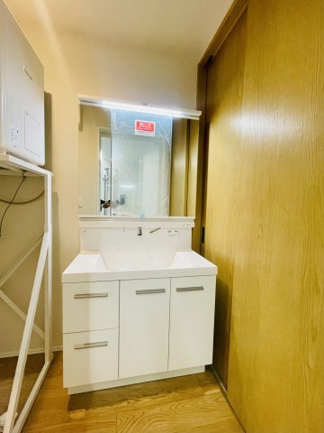 東尾久2丁目新築戸建の独立洗面台