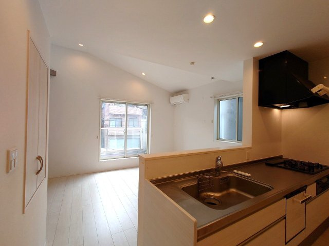 赤羽西4丁目中古戸建の居間・リビング