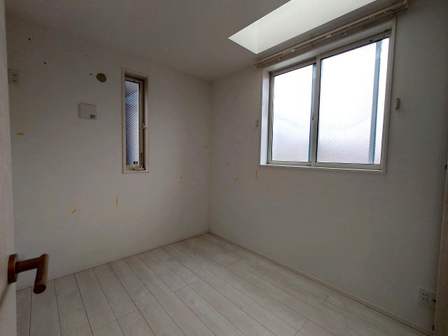 赤羽西4丁目中古戸建の洋室