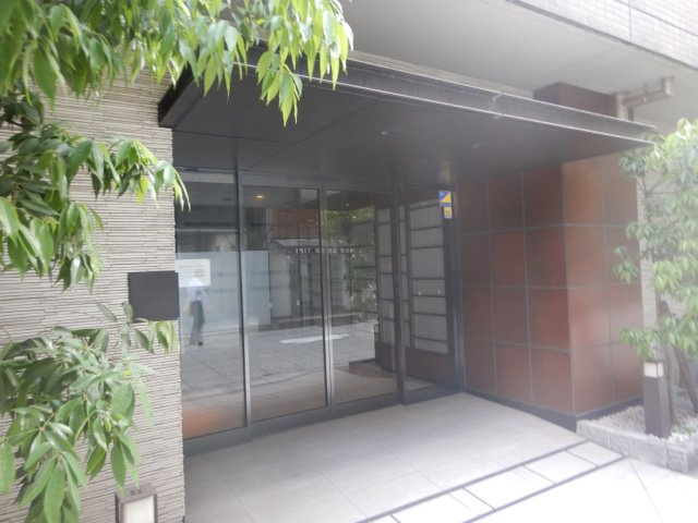 リビオレゾン大手町のエントランス