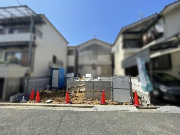 【前面道路含む現地写真】 | ■毎週土・日・祝のご対応可能■
お忙しい方も、お仕事前やお仕事帰りなどお客様のご都合に合わせてご案内致します！キッズルーム・駐車場完備！